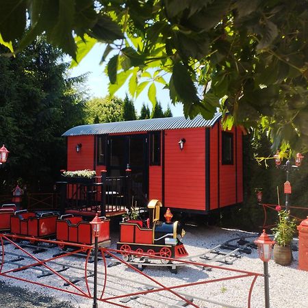 Penzion Restaurace U Helferu Libun Экстерьер фото
