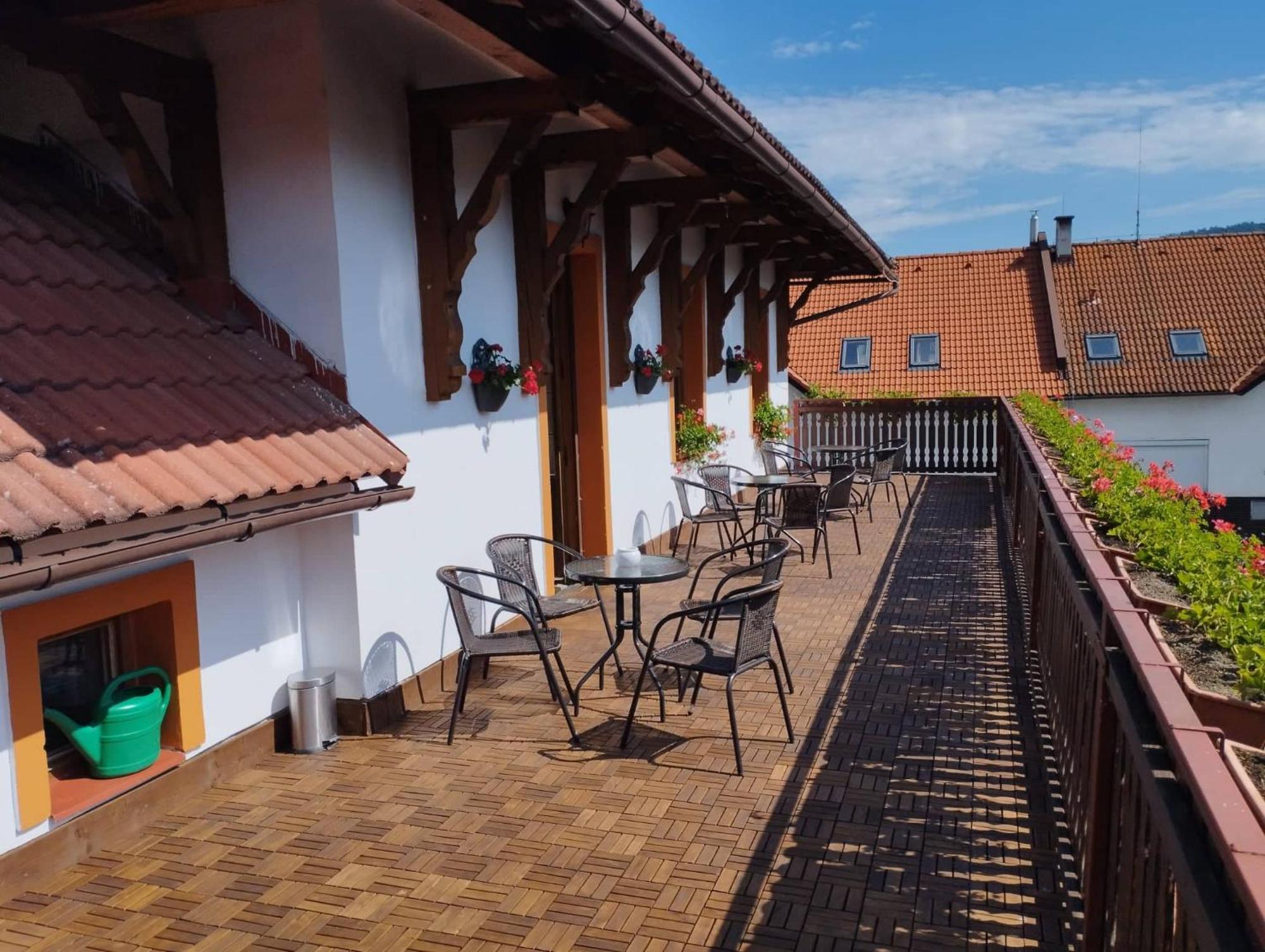 Penzion Restaurace U Helferu Libun Экстерьер фото